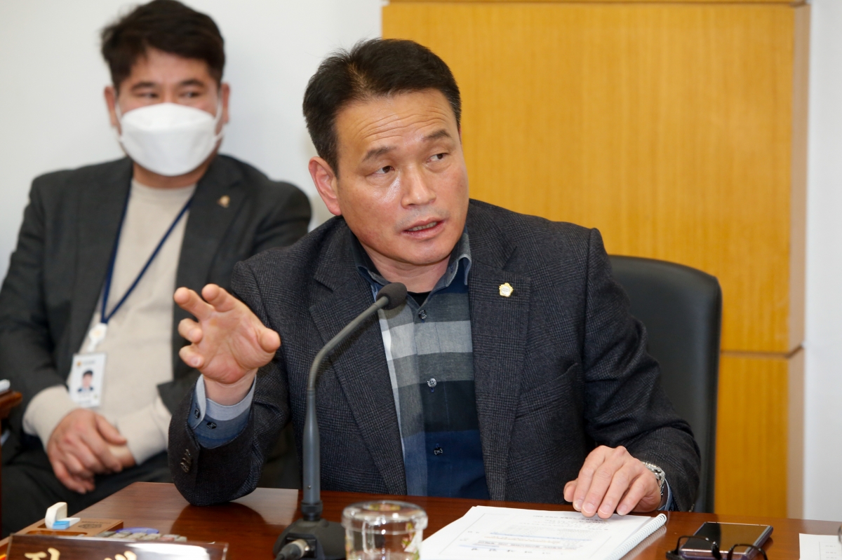 20230303-016[_P7U3538-구미시의회 의원연구단체 심의위원회 활동.JPG