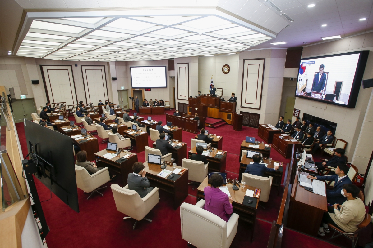 20230310-023[_P7U3834-제265회 임시회 제1차 본희의시 안주찬 의장 회의주재.jpg