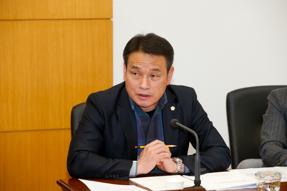 20230313-015[_P7U4360-제265회 임시회 의회운영위원회 조례안 심사활동.JPG