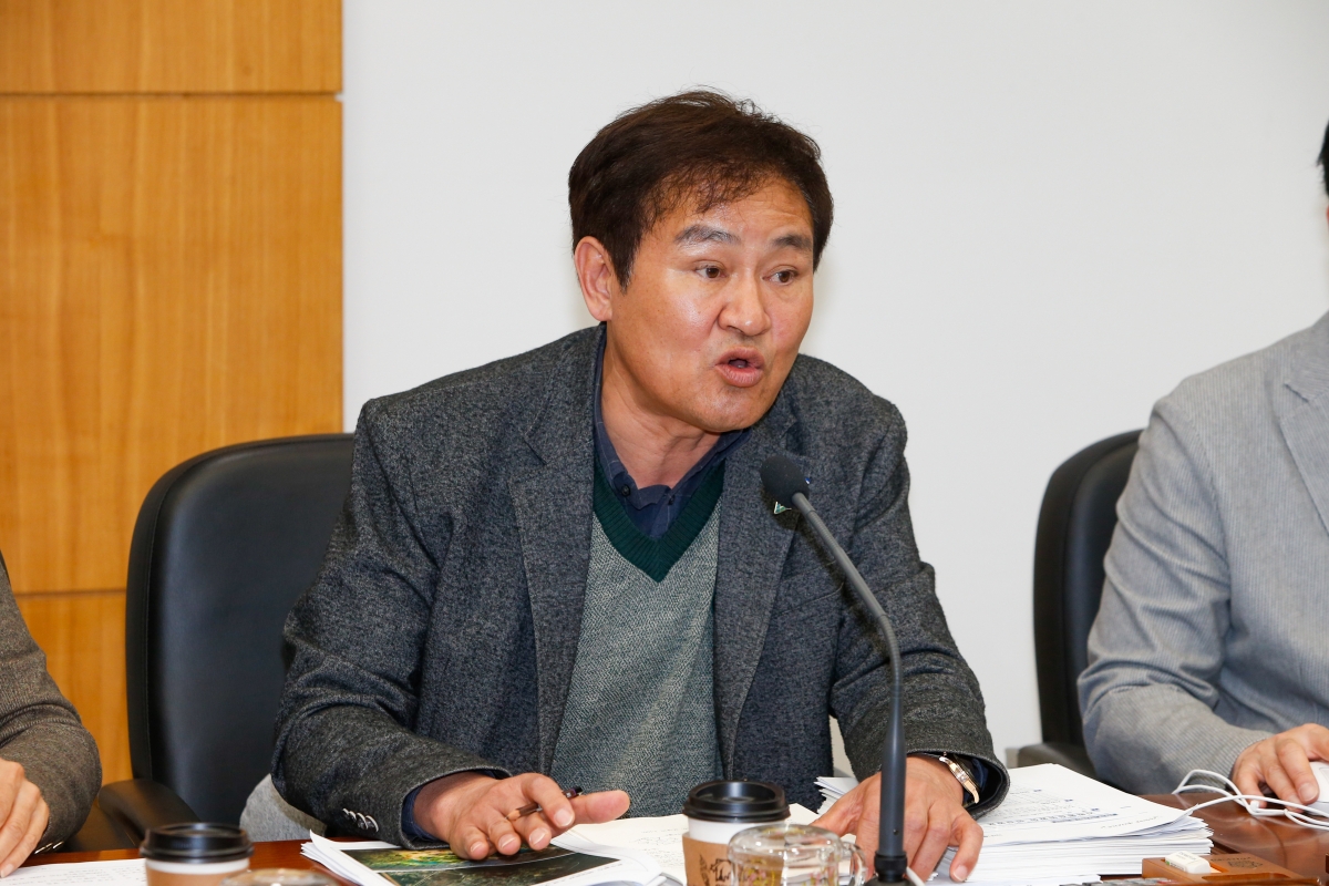 20230313-031[_P7U4482-제265회 임시회 기획행정위원회 조례안 심사활동.JPG