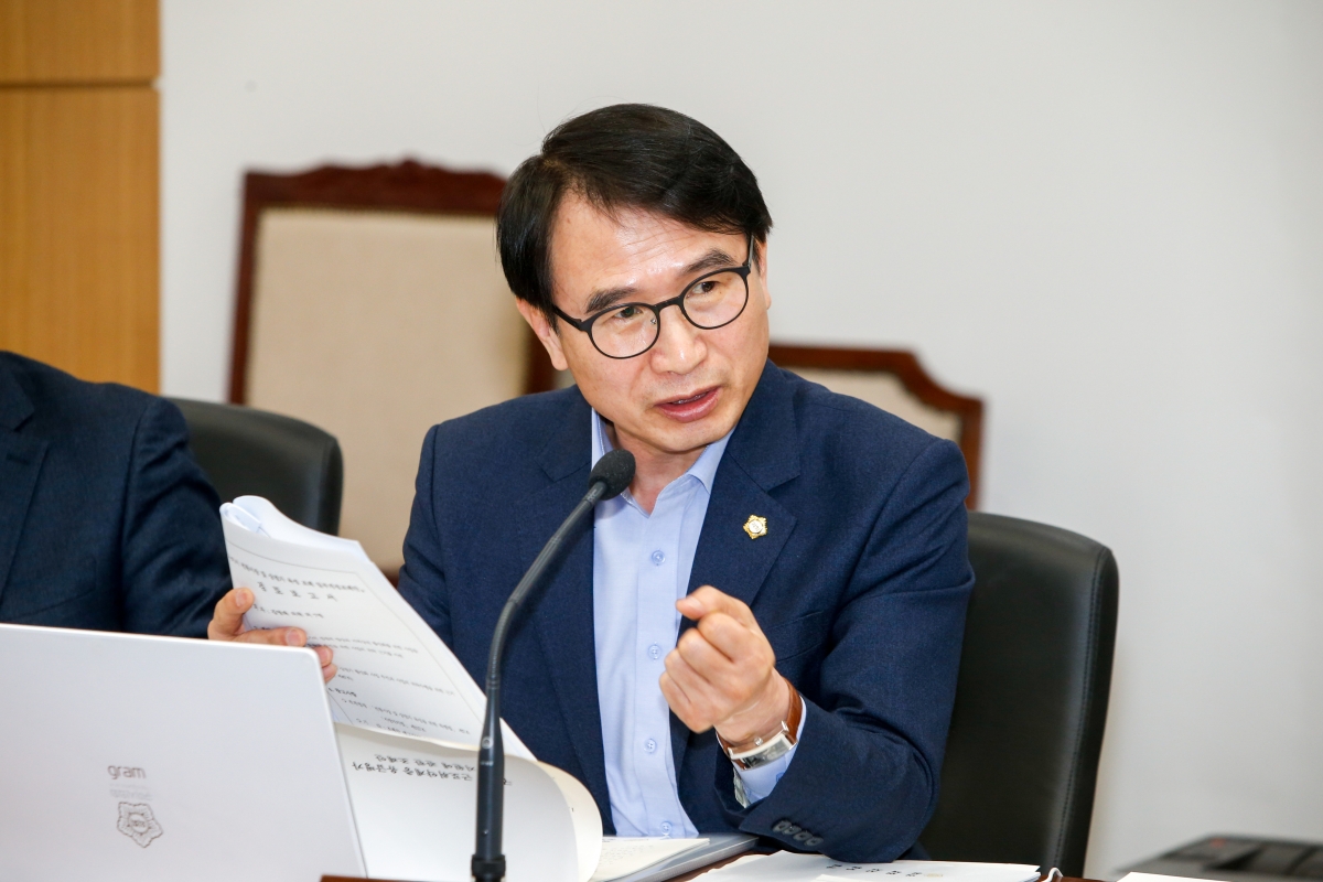 20230313-064[_P7U4452-제265회 임시회 산업건설위원회 조례안 심사활동.JPG