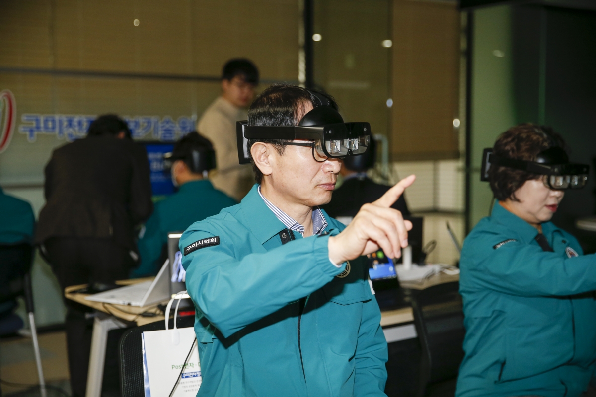 20230315-050[_P7U4972-1-제265회 임시회시 산업건설위원회 구미전자정보기술원 분원 현장방문.jpg