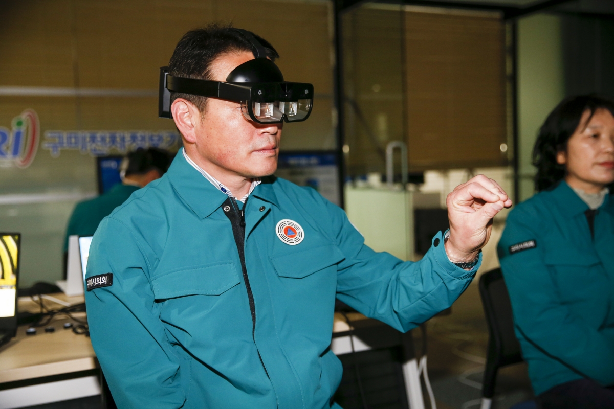 20230315-060[_P7U4997-1-제265회 임시회시 산업건설위원회 구미전자정보기술원 분원 현장방문.jpg