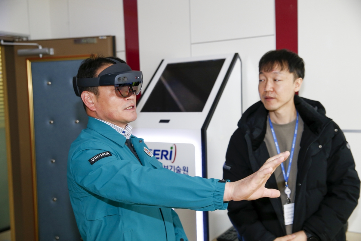 20230315-049[_P7U4971-1-제265회 임시회시 산업건설위원회 구미전자정보기술원 분원 현장방문.jpg