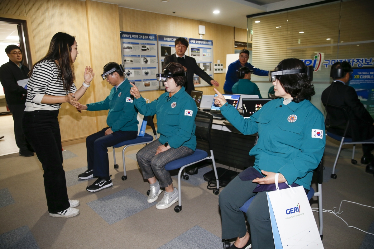 20230315-055[_P7U4982-1-제265회 임시회시 산업건설위원회 구미전자정보기술원 분원 현장방문.jpg