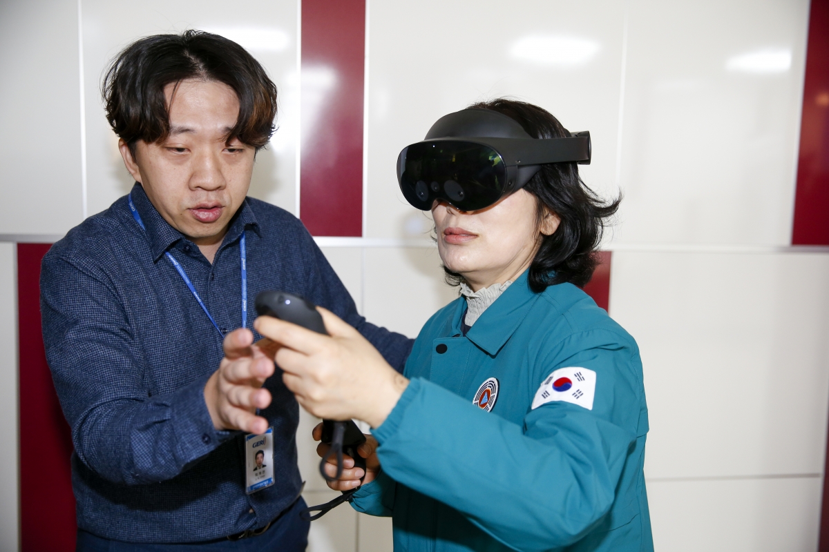 20230315-070[_P7U5016-1-제265회 임시회시 산업건설위원회 구미전자정보기술원 분원 현장방문.jpg