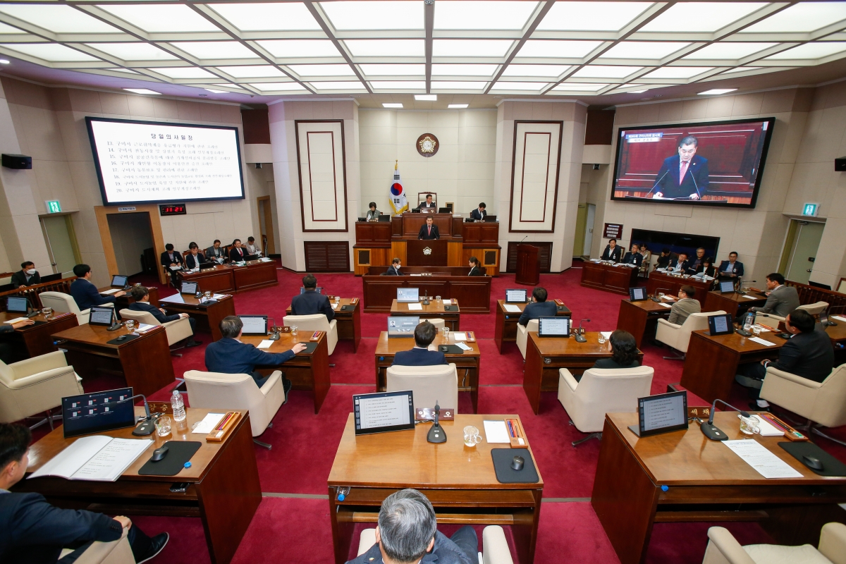 20230316-028[_P7U5202-제265회 임시회 제2차 본희의시 박세채 산업건설위원장 상임위원회 활동결과보고.JPG