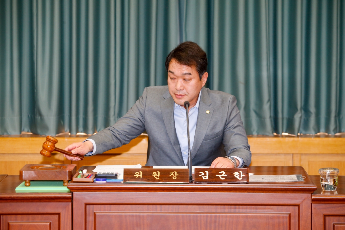 20230331-005[_P7U5957-제2차 의원연구단체심의위원회 활동.JPG