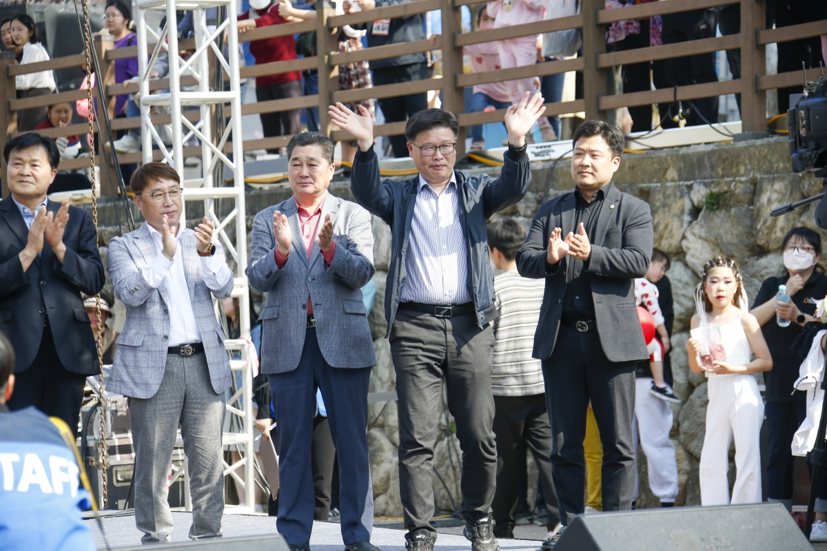 20230401-018[_P7U6105-1-2023 청춘, 금오천 벚꽃 페스티벌.jpg