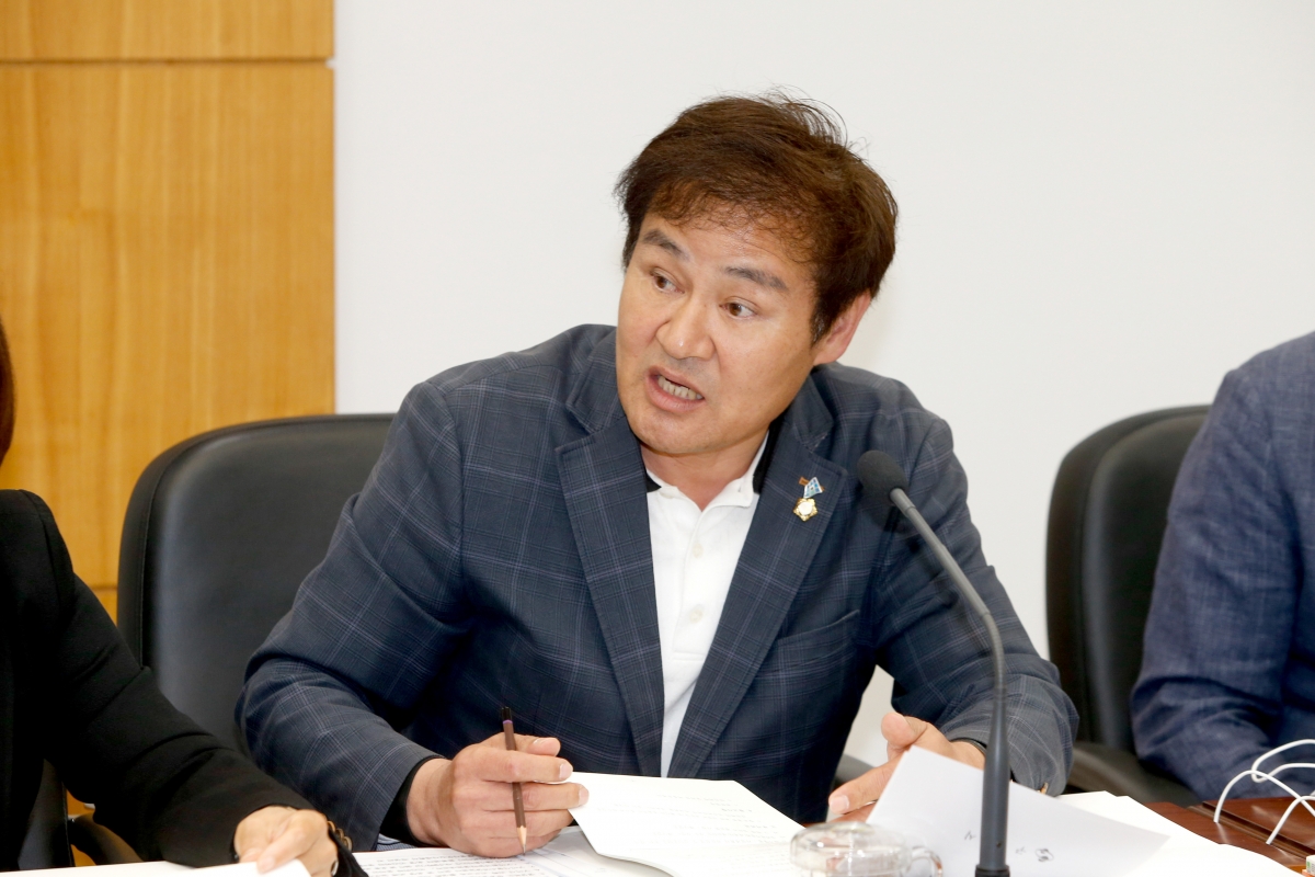 20230413-031[_P7U7796-제266회 임시회 기획행정위원회 조례안 심사활동.jpg