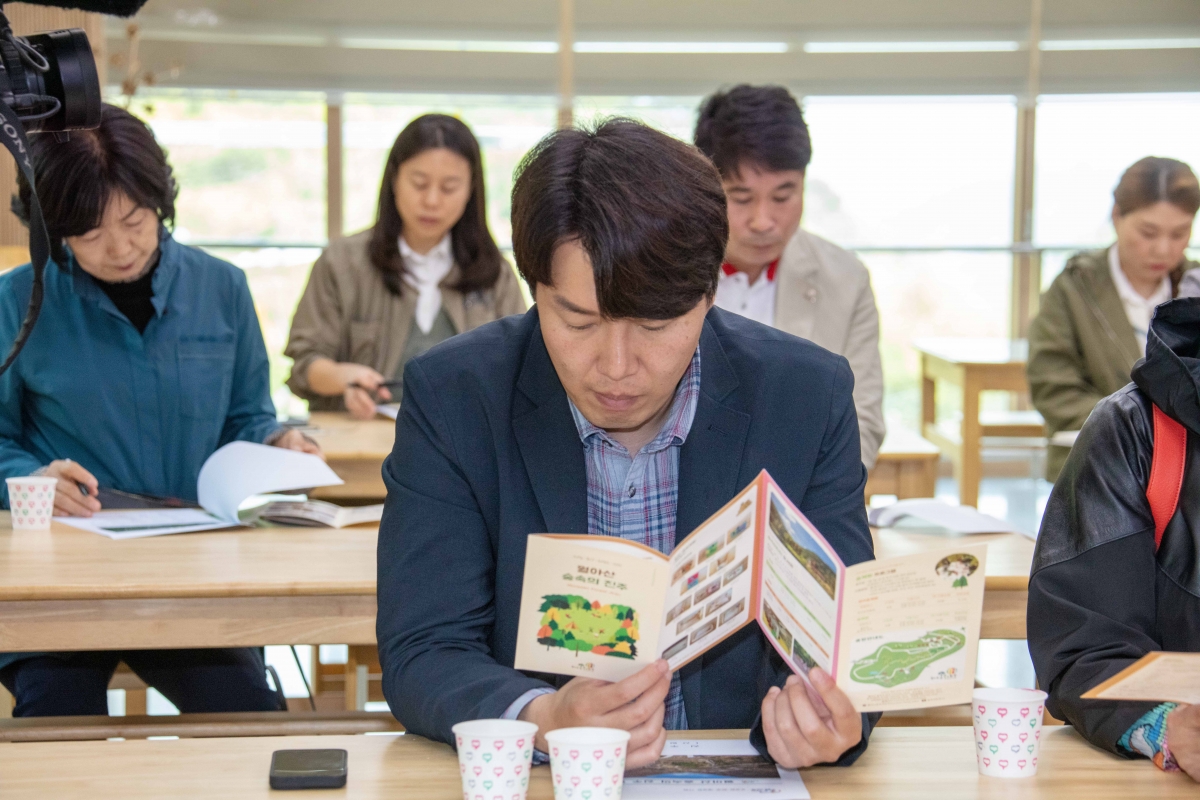 20230417-153[IMG_4274-제266회 임시회 산업건설위원회 경남 진주시 월아산 자연휴양림 비교견학.JPG