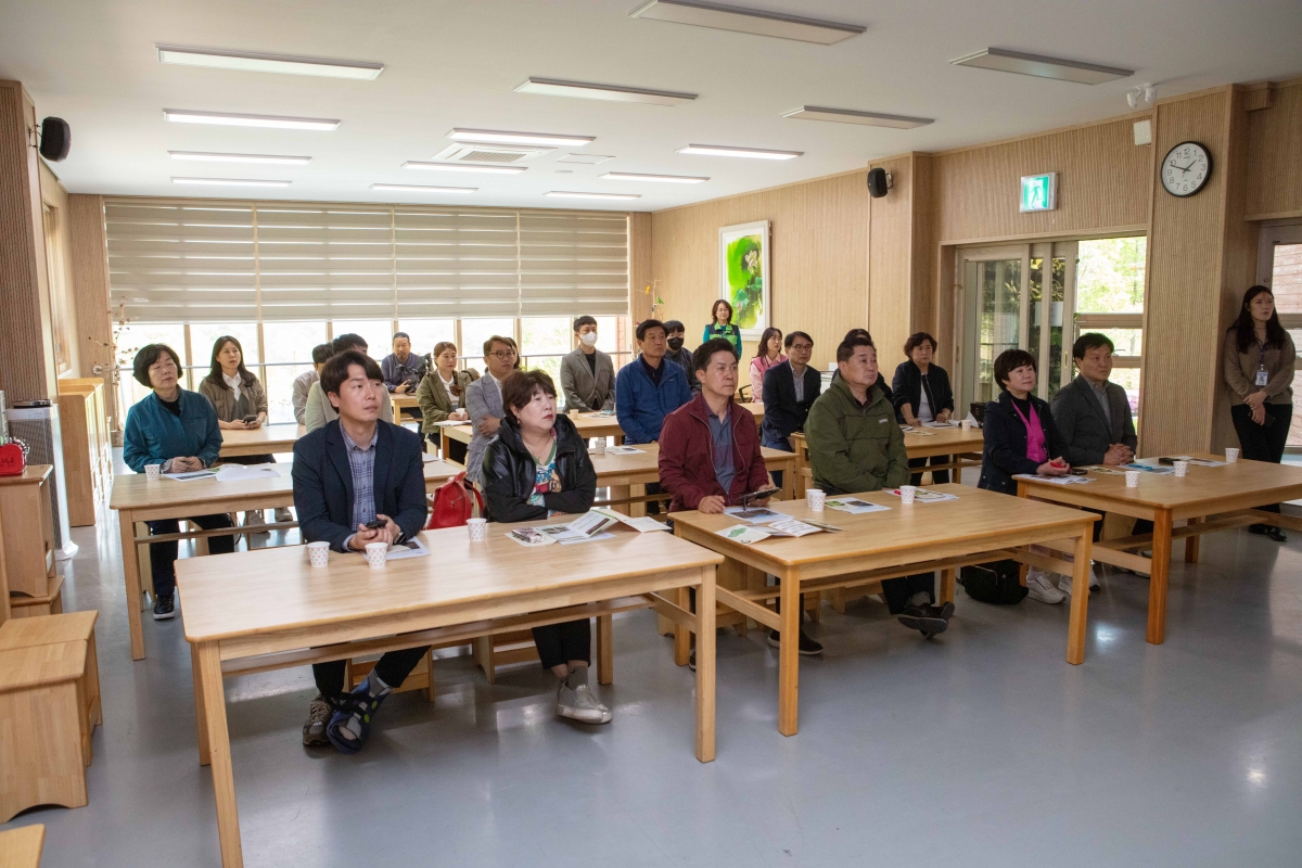20230417-155[IMG_4279-제266회 임시회 산업건설위원회 경남 진주시 월아산 자연휴양림 비교견학.JPG