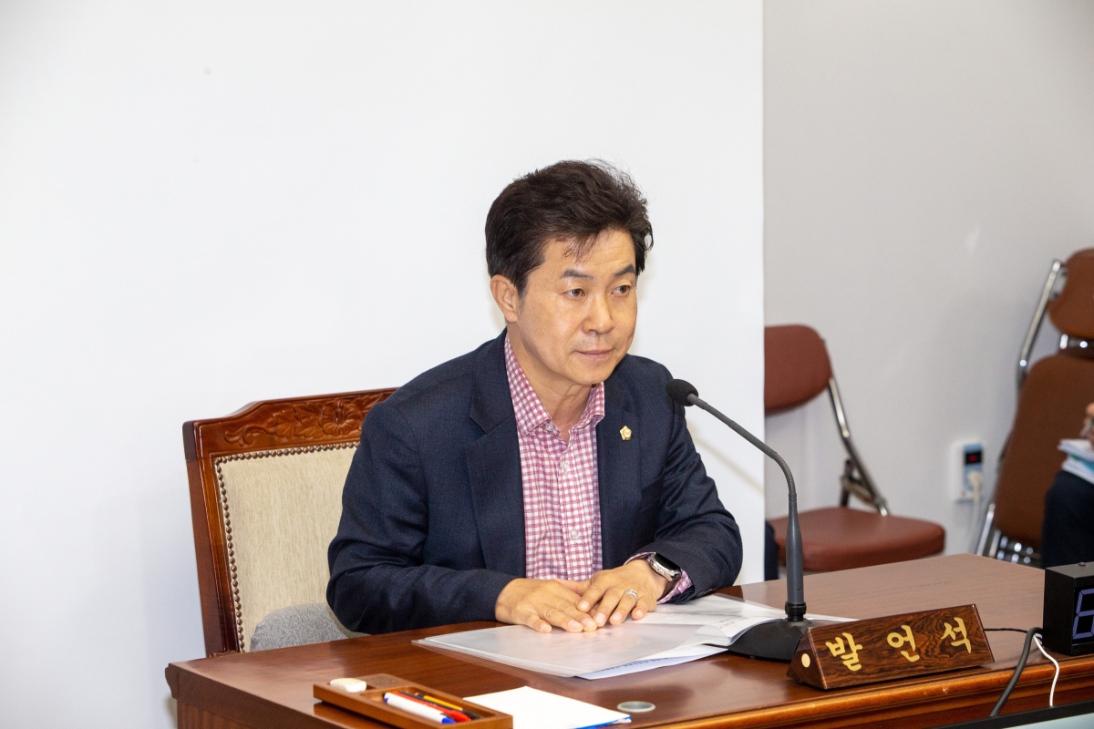 20230428-009[_P7U9368-폐회중 의회운영위원회 활동.jpg