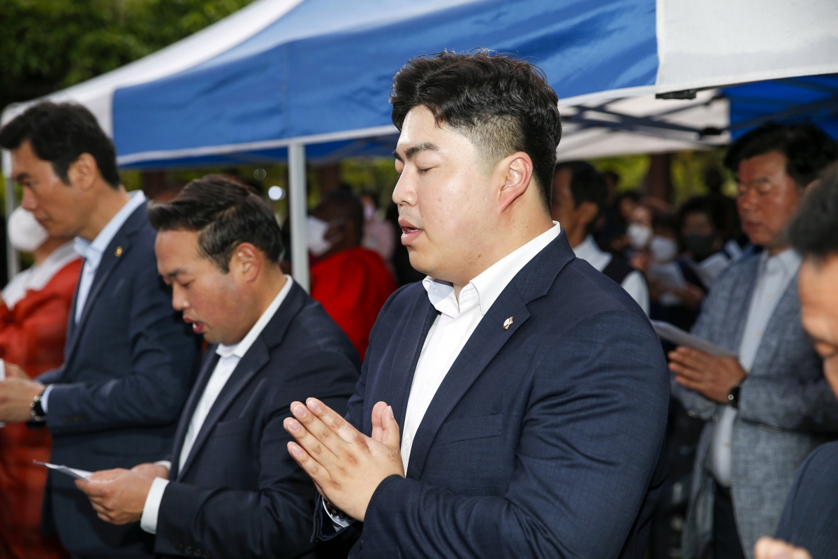 20230429-049[_P7U9773-1-불기 2567년 부처님 오신날 봉축탑 점등식.jpg