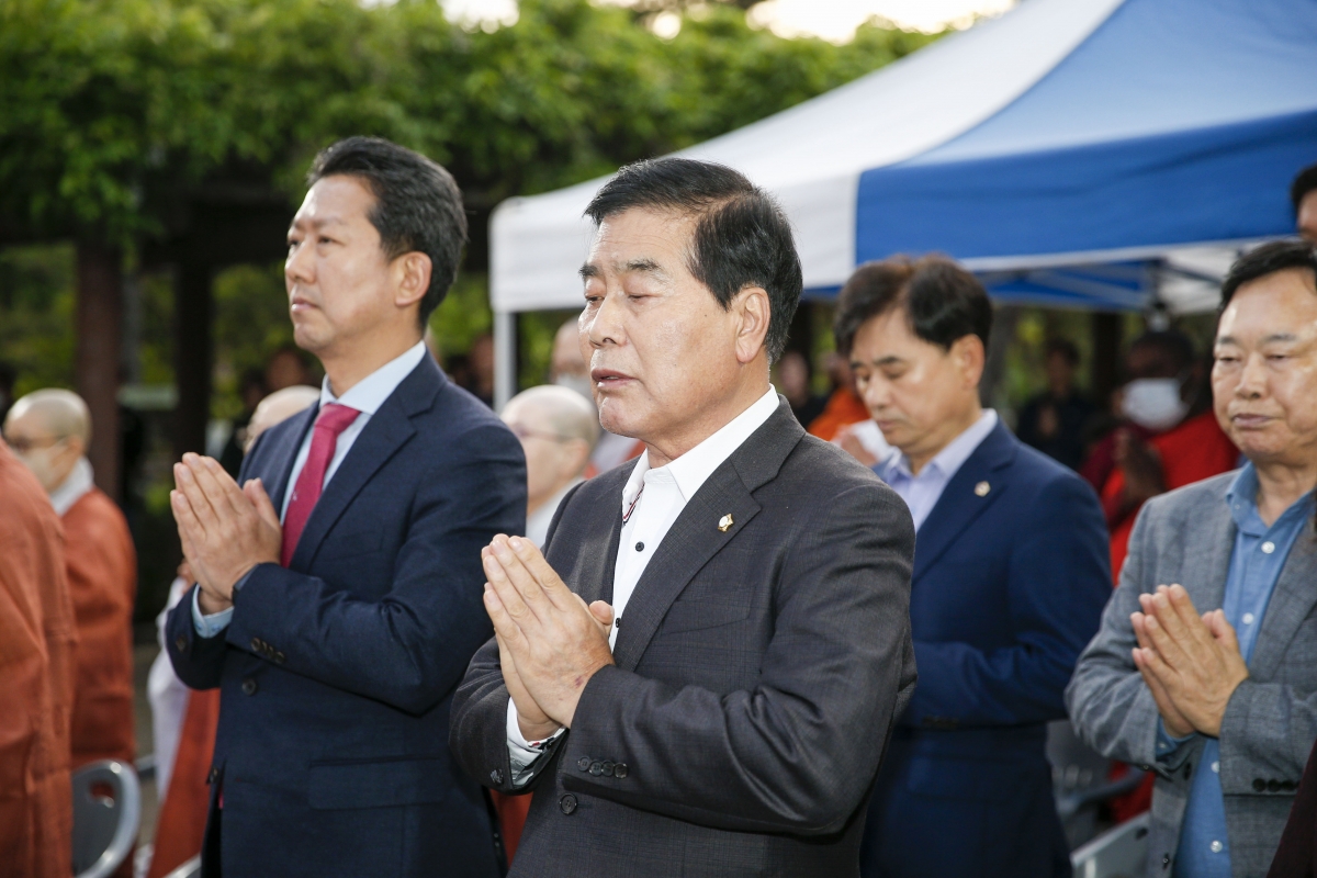 20230429-053[_P7U9779-1-불기 2567년 부처님 오신날 봉축탑 점등식.jpg