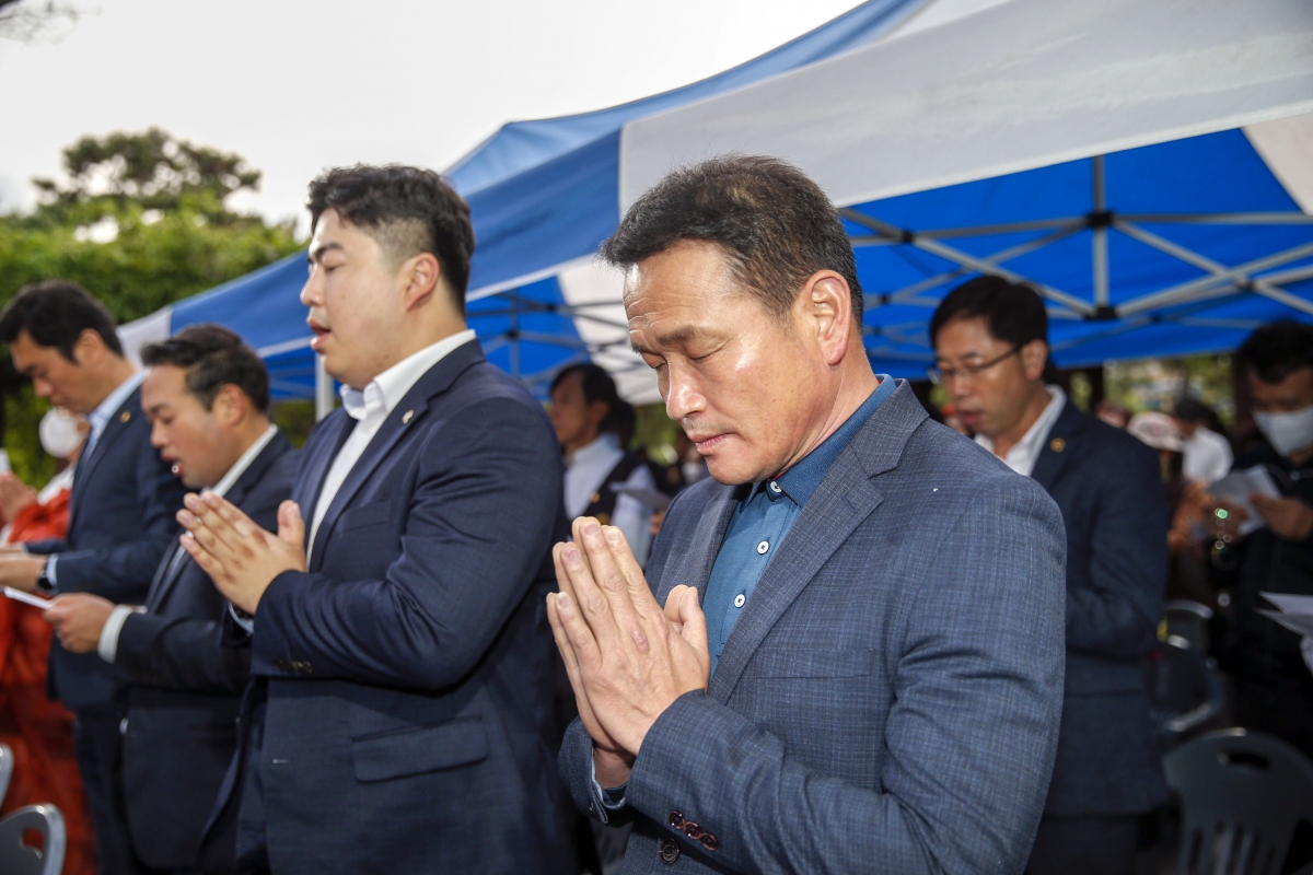 20230429-051[_P7U9775-1-불기 2567년 부처님 오신날 봉축탑 점등식.jpg