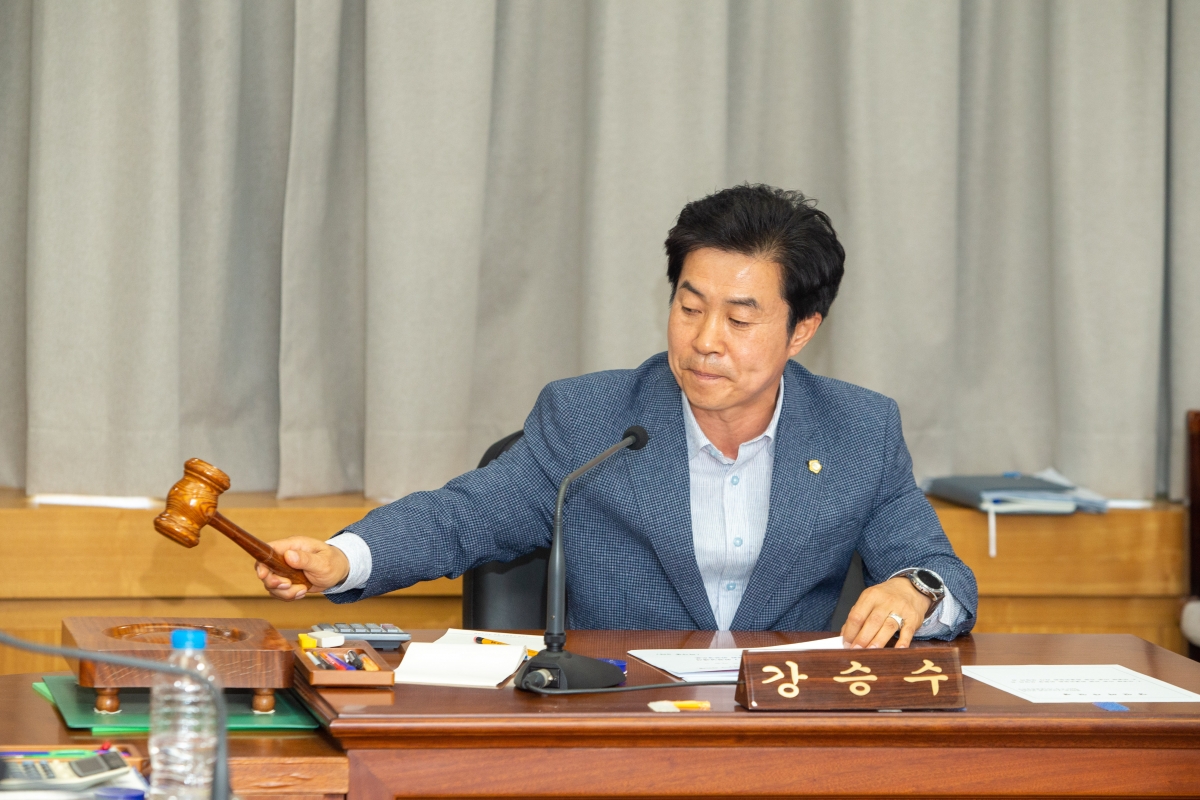 20230509-029[_P7U0936-제267회 임시회 제1차 신공항이전지원특별위원회 활동.JPG