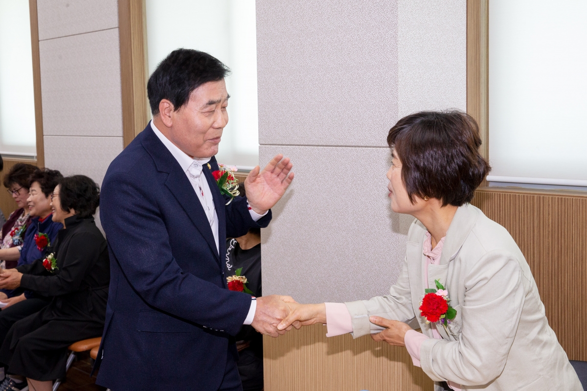 20230509-056[_P7U0959-인동농협 제15기 여성대학 수료식.jpg
