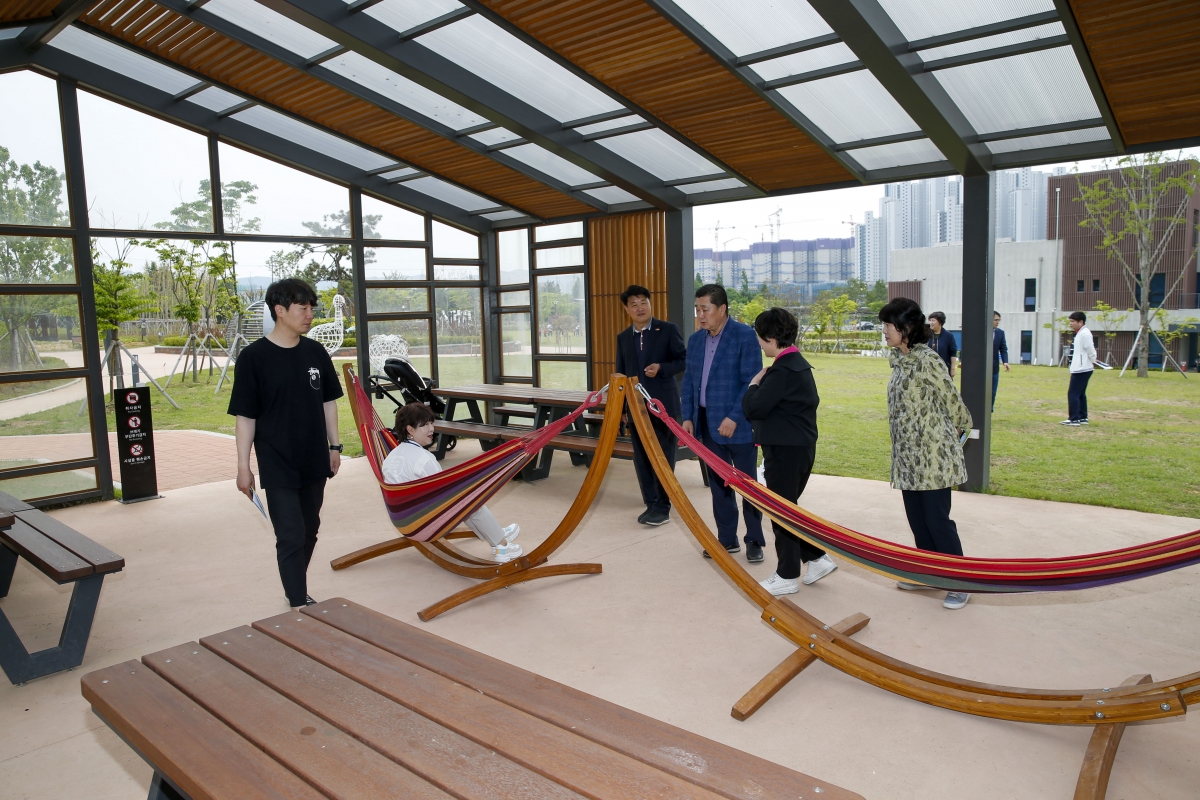 20230512-048[_P7U1419-1-제267회 임시회시 산업건설위원회 충남 천안시 성성호수공원 비교견학.jpg
