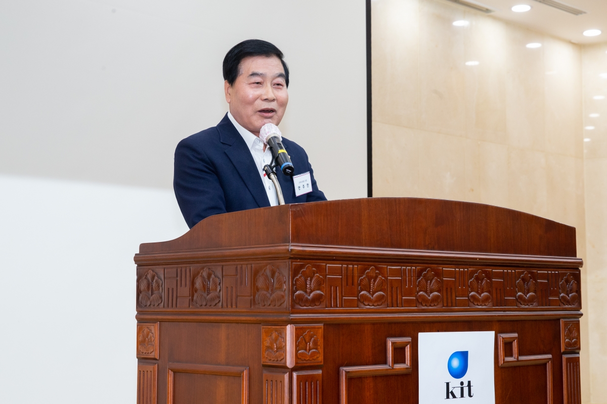 20230525-060[_P7U3160- K-Star 200 기업-구미시-금오공대 업무협약 및 결연식.JPG
