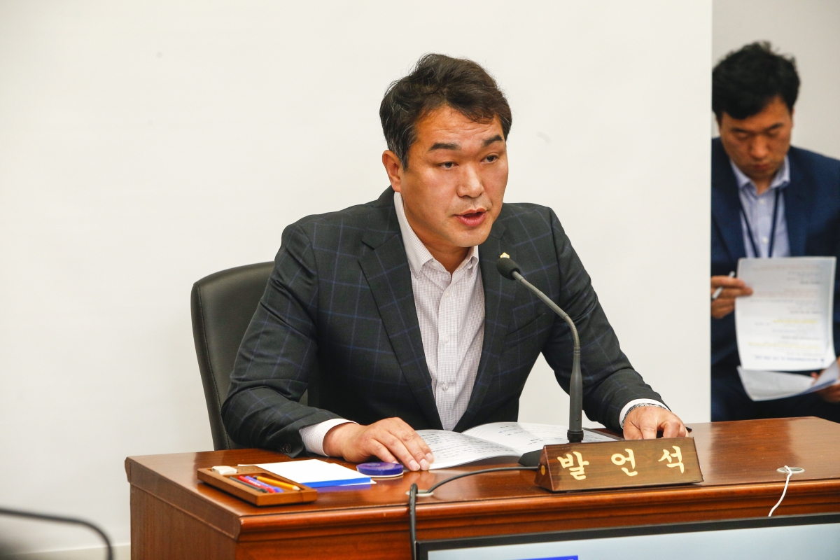 20230526-010[_P7U3321-1-폐회중 의회운영위원회 활동.jpg