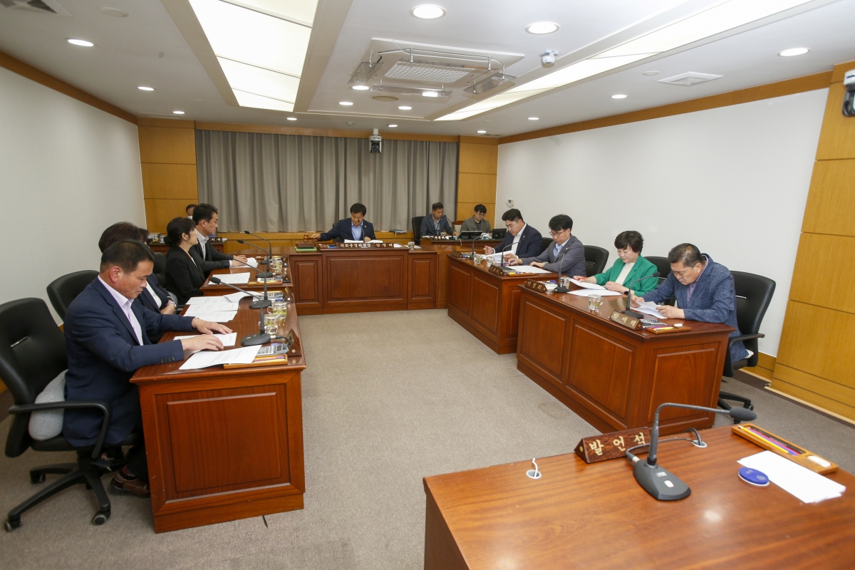 20230526-011[_P7U3323-1-폐회중 의회운영위원회 활동.jpg