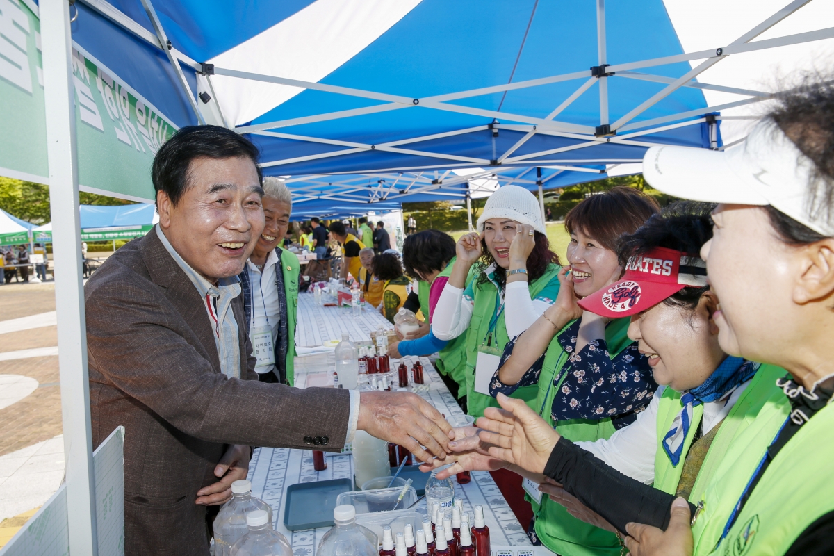 20230603-074[_P7U3925-1-2023 구미 자봉이의 날 구미 그린시티 챌린지 선포식.jpg