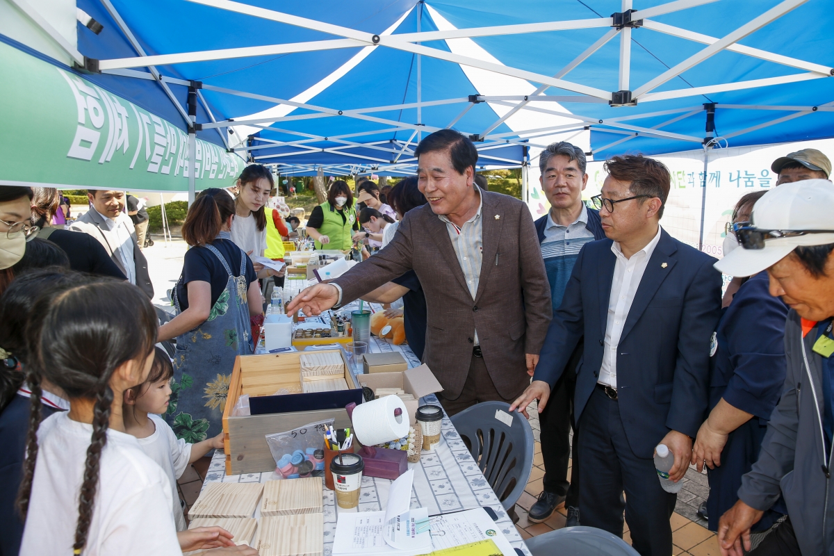 20230603-108[_P7U4048-1-2023 구미 자봉이의 날 구미 그린시티 챌린지 선포식.jpg