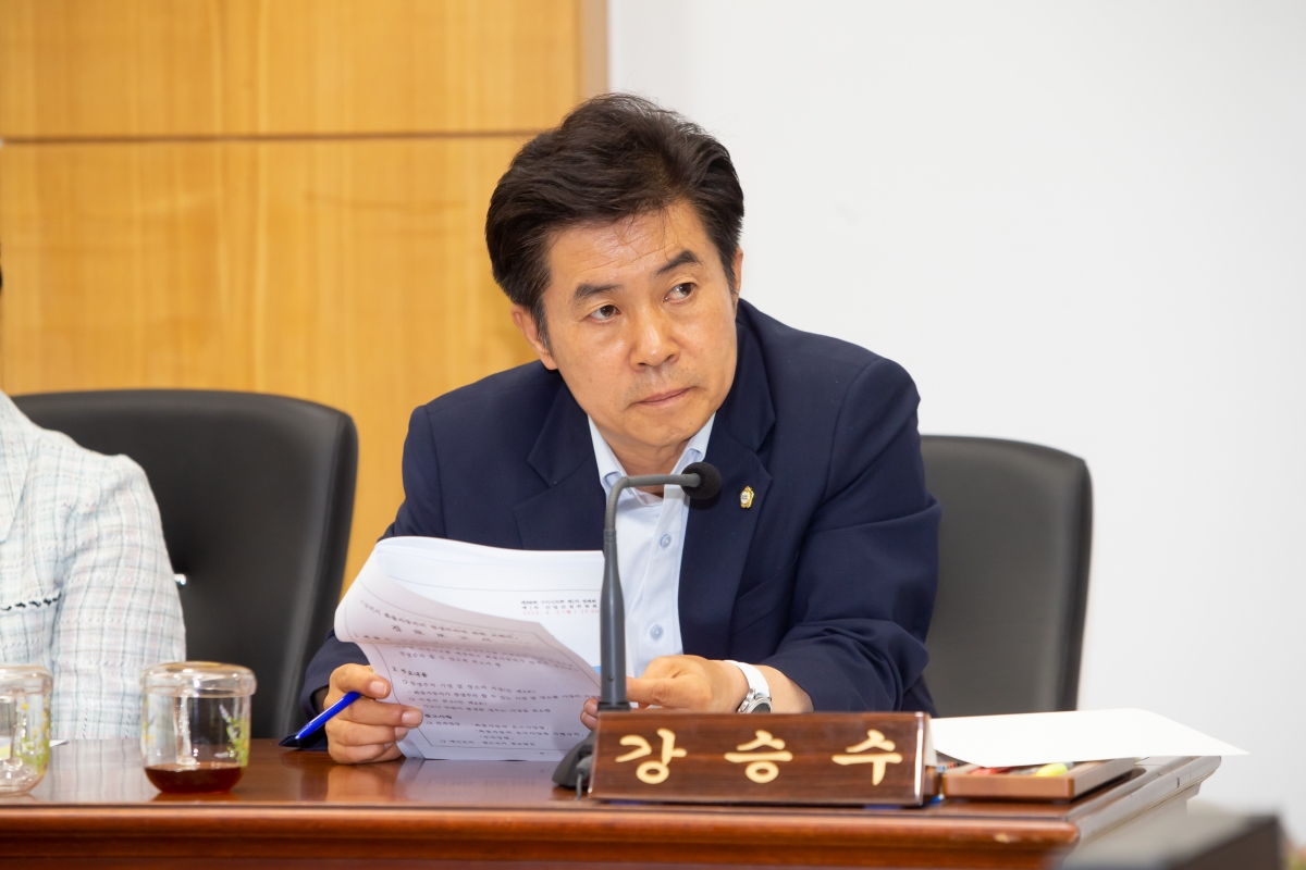 20230605-055[_P7U4255-제268회 정례회 산업건설위원회 조례안 심사활동.JPG