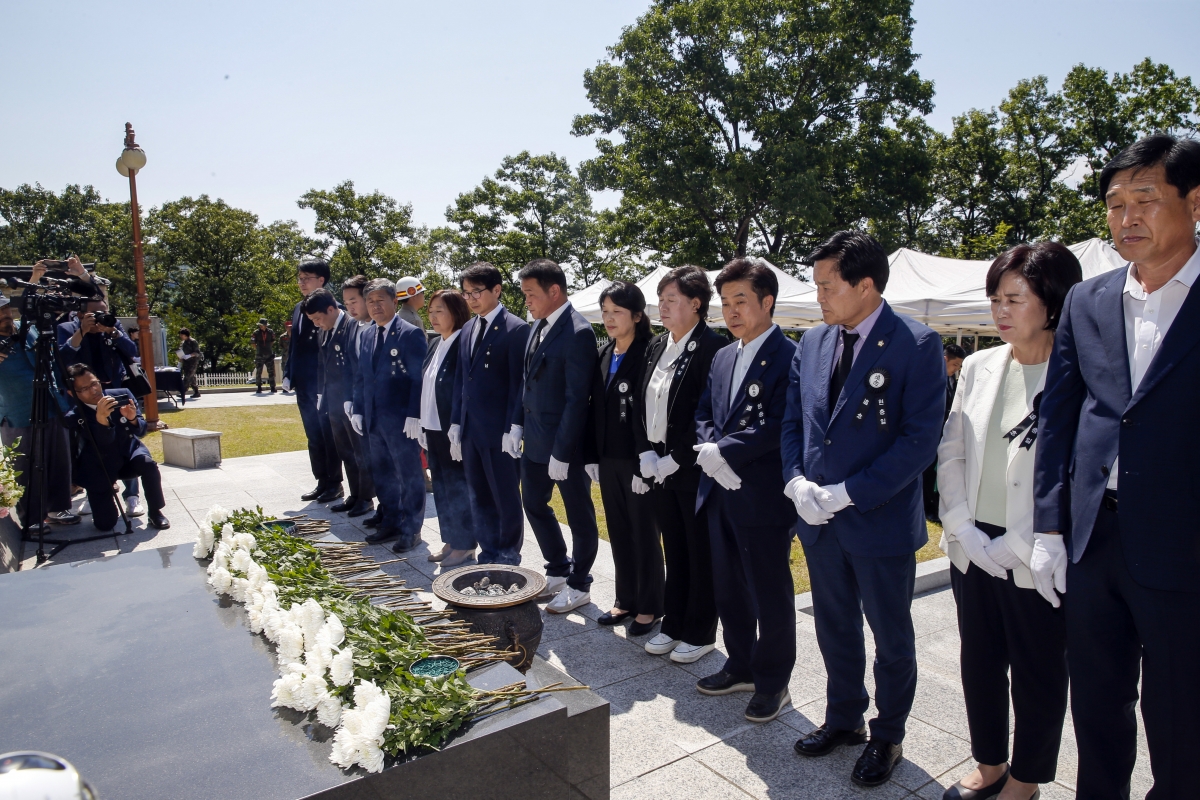 20230606-055[_P7U4380-1-제68회 현충일 충혼탑 추념.jpg