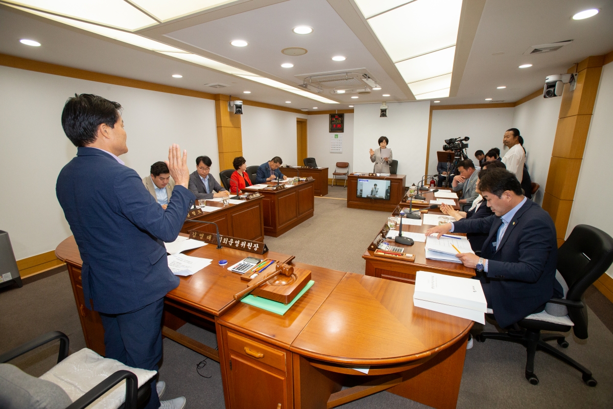 20230607-001[_P7U4528-제268회 정례회 의회운영위원회 소관 2023년도 행정사무감사 활동.JPG