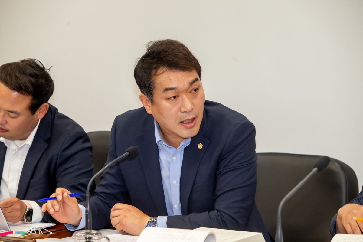 20230607-038[_P7U4654-제268회 정례회 기획행정위원회 소관 2023년도 행정사무감사 활동.JPG