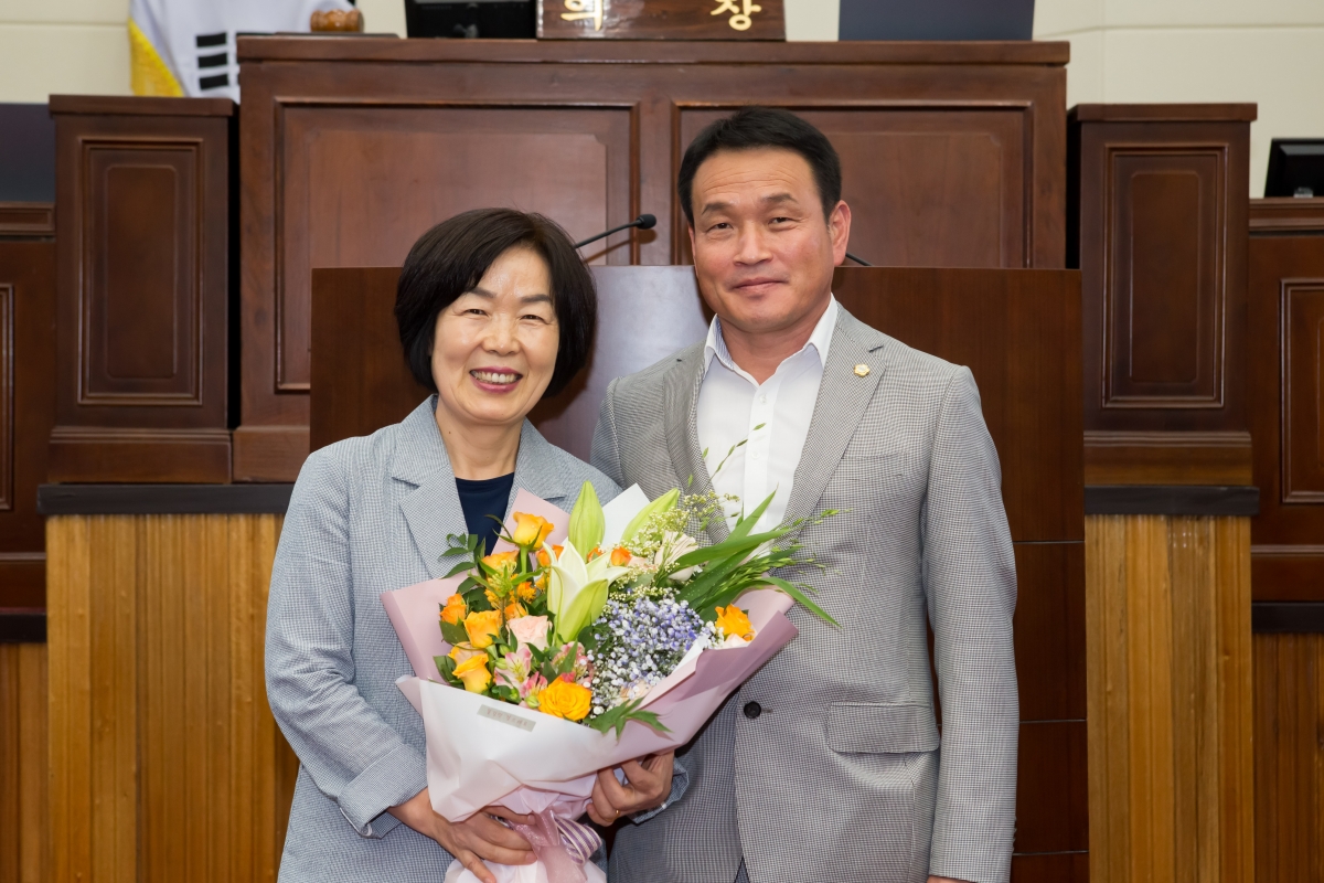 20230623-080[_P7U6657-전명희 의회사무국장 퇴임식.JPG