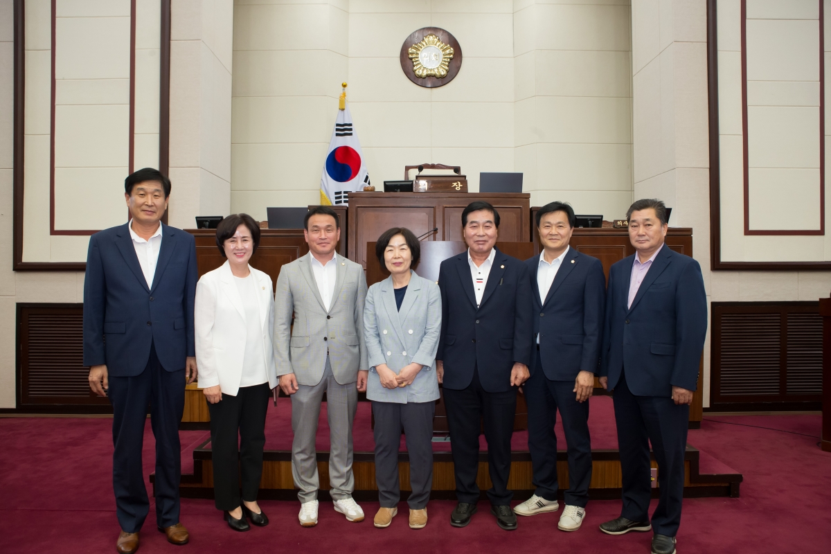 20230623-067[_P7U6619-전명희 의회사무국장 퇴임식.JPG