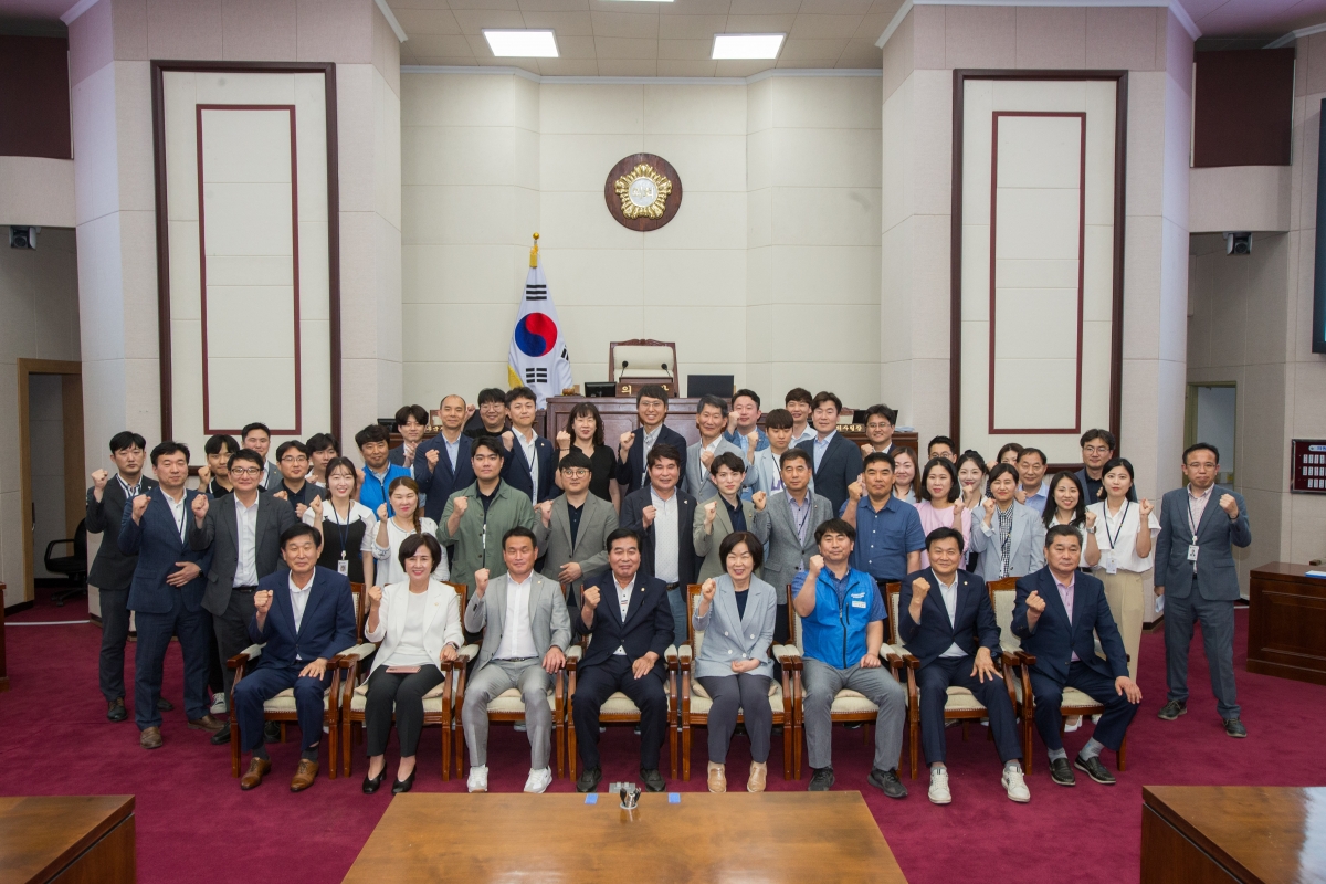20230623-074[_P7U6637-전명희 의회사무국장 퇴임식.JPG