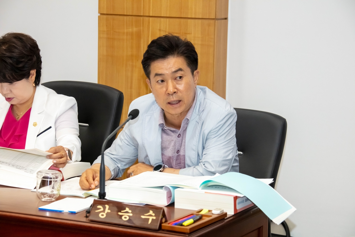 20230621-013[IMG_5547-제268회 정례회 예산결산특별위원회 2022회계연도 세입·세출 결산 승인안 심사활동.JPG