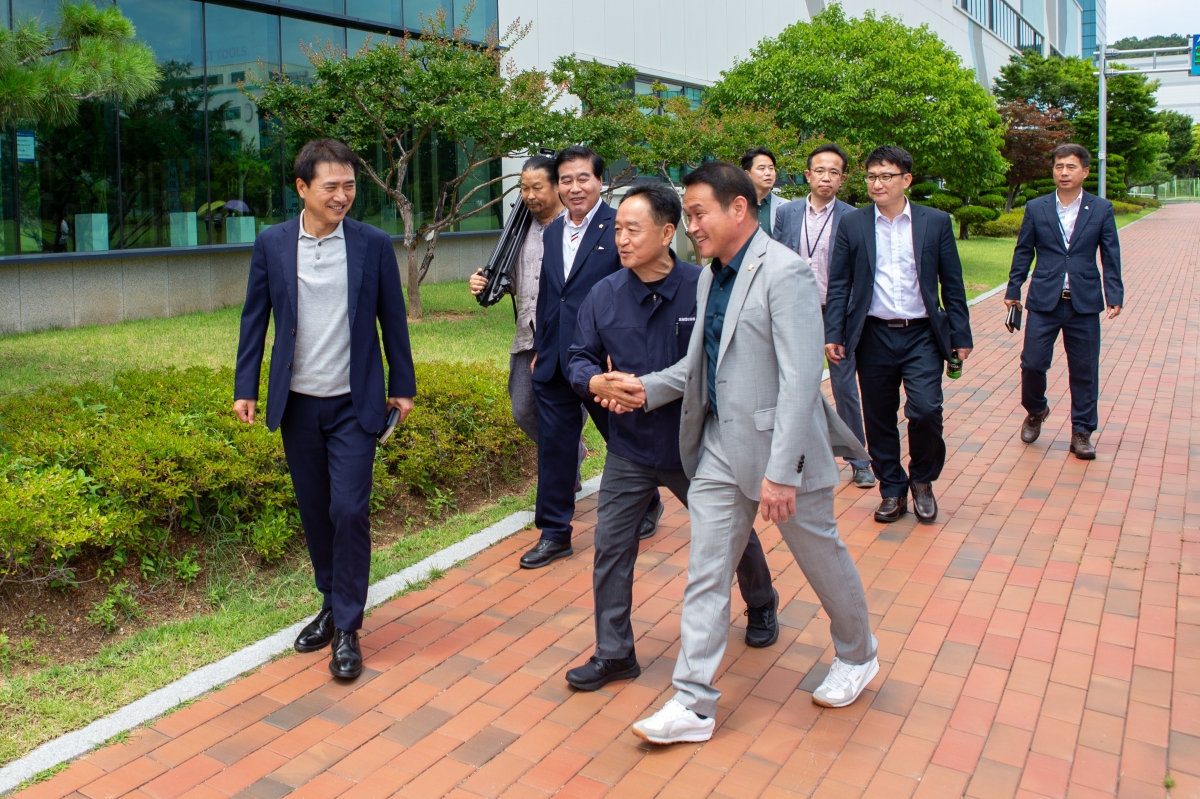 20230628-071[_P7U7345-경북 시군의회 남부지역 의장협의회 월례회.JPG