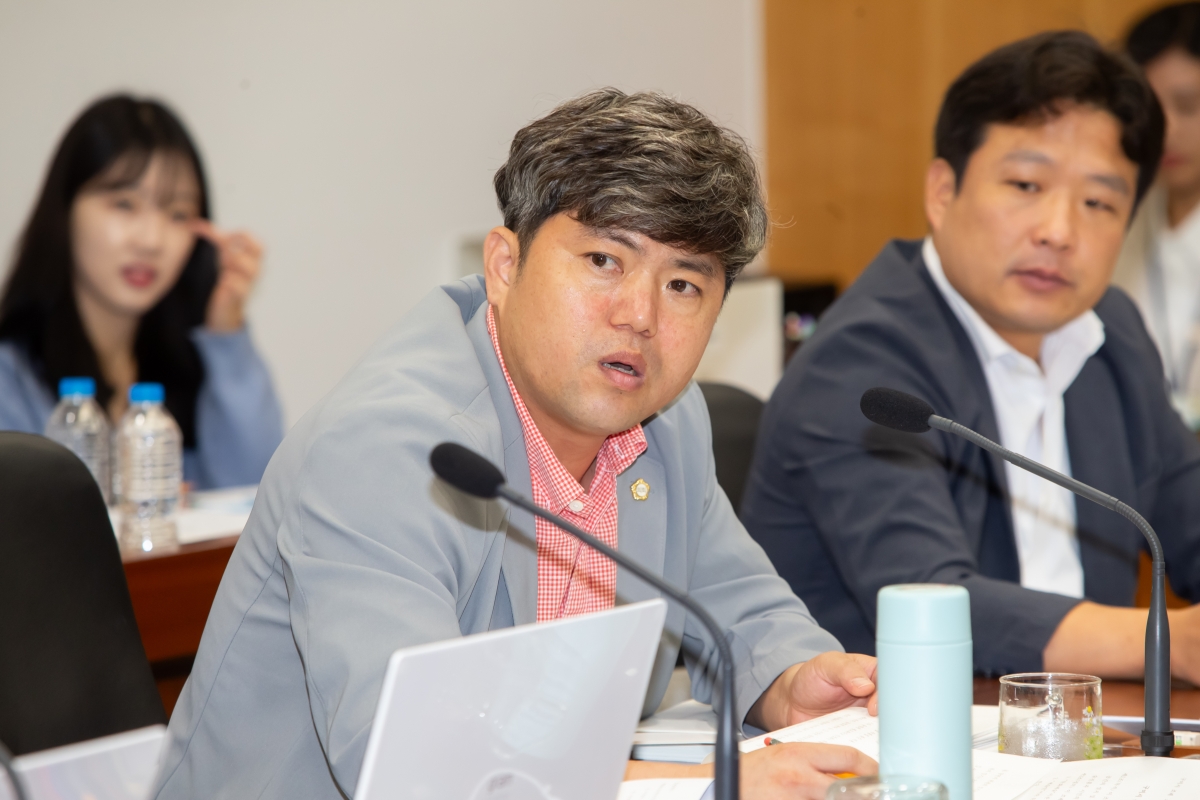 20230706-032[_P7U8013-제269회 임시회 기획행정위원회 조례안 심사활동.JPG