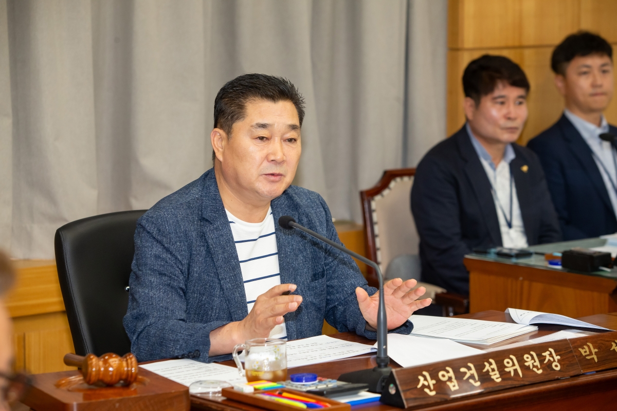 20230706-046[_P7U7973-제269회 임시회 산업건설위원회 조례안 심사활동.JPG