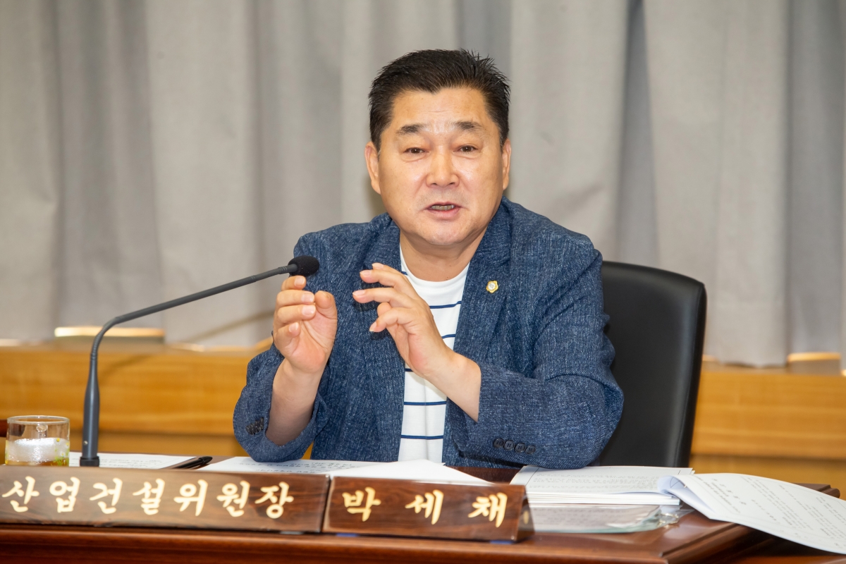 20230706-048[_P7U7977-제269회 임시회 산업건설위원회 조례안 심사활동.JPG