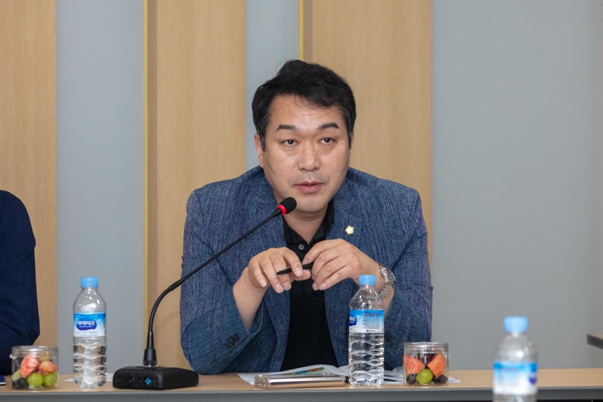 20230817-018[IMG_6138-의원연구단체 탄소중립 연구회 용역 중간보고 및  2차 교육.JPG