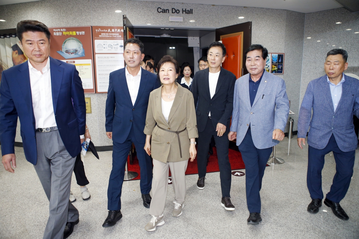 20230815-042[_P7U0463-1-박근혜 전 대통령께서 박정희 대통령 생가 및 역사자료관 방문.jpg