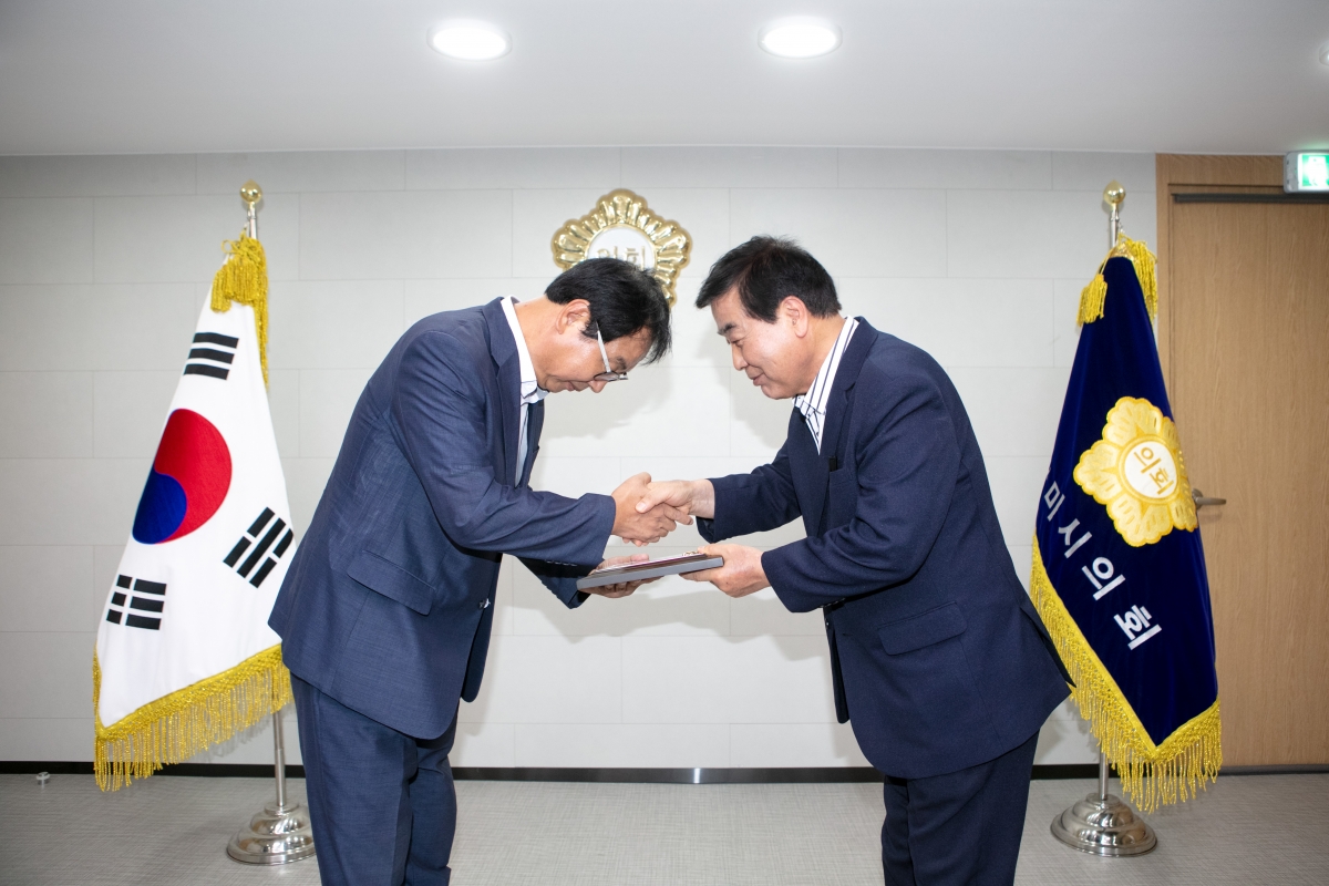 20230901-002[IMG_6365-표창패 수여.jpg
