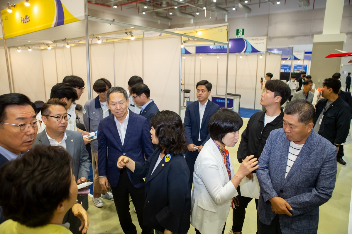 20230908-038[_P7U0039-제270회 임시회 산업건설위원회 구미디지털전자산업관(구미코) 방문활동.JPG