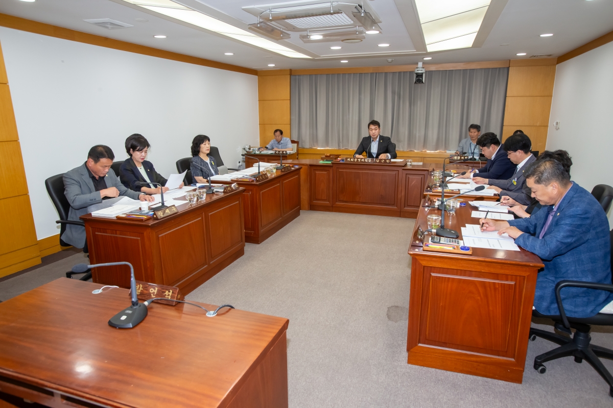 20230911-004[_P7U0204-제270회 임시회 의회운영위원회 2023년도 행정사무감사 지적사항 조치결과 보고.JPG