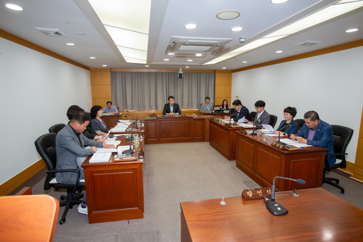 20230911-003[_P7U0201-제270회 임시회 의회운영위원회 2023년도 행정사무감사 지적사항 조치결과 보고.JPG