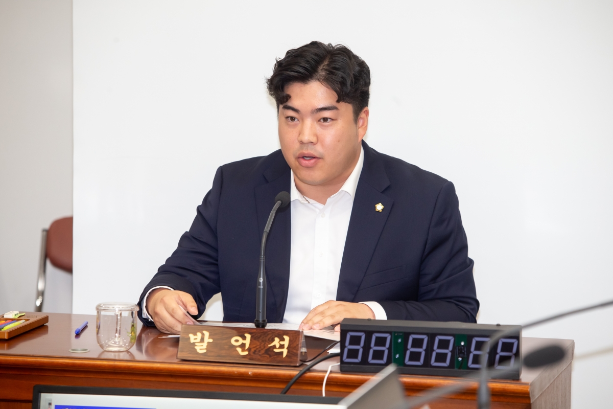20230907-021[_P7U9702-제270회 임시회 기획행정위원회 조례안 심사 활동.JPG