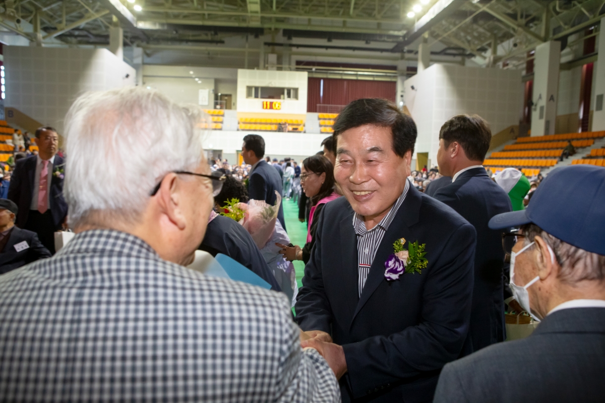 20231013-030[_P7U3731-제27회 노인의 날 기념식.jpg