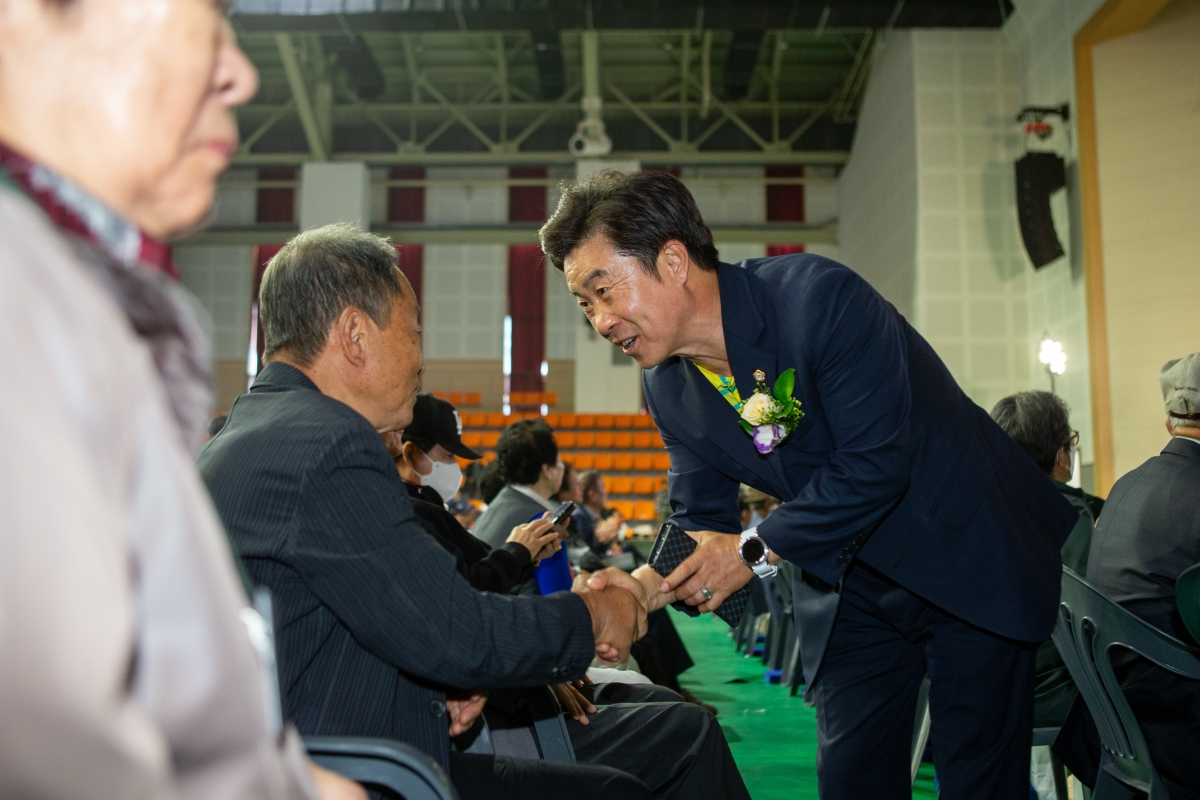 20231013-002[_P7U3650-제27회 노인의 날 기념식.JPG