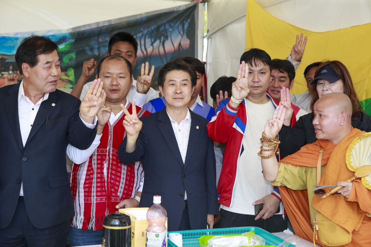 20231015-035[_P7U4154-1-제18회 외국인근로자 문화축제.jpg